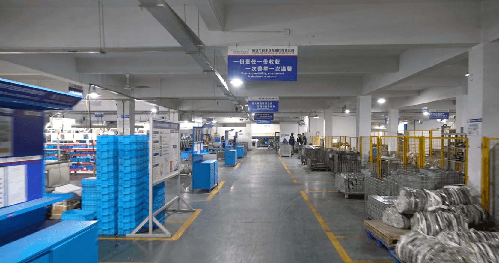 Production-line logistics aisle and material kanban